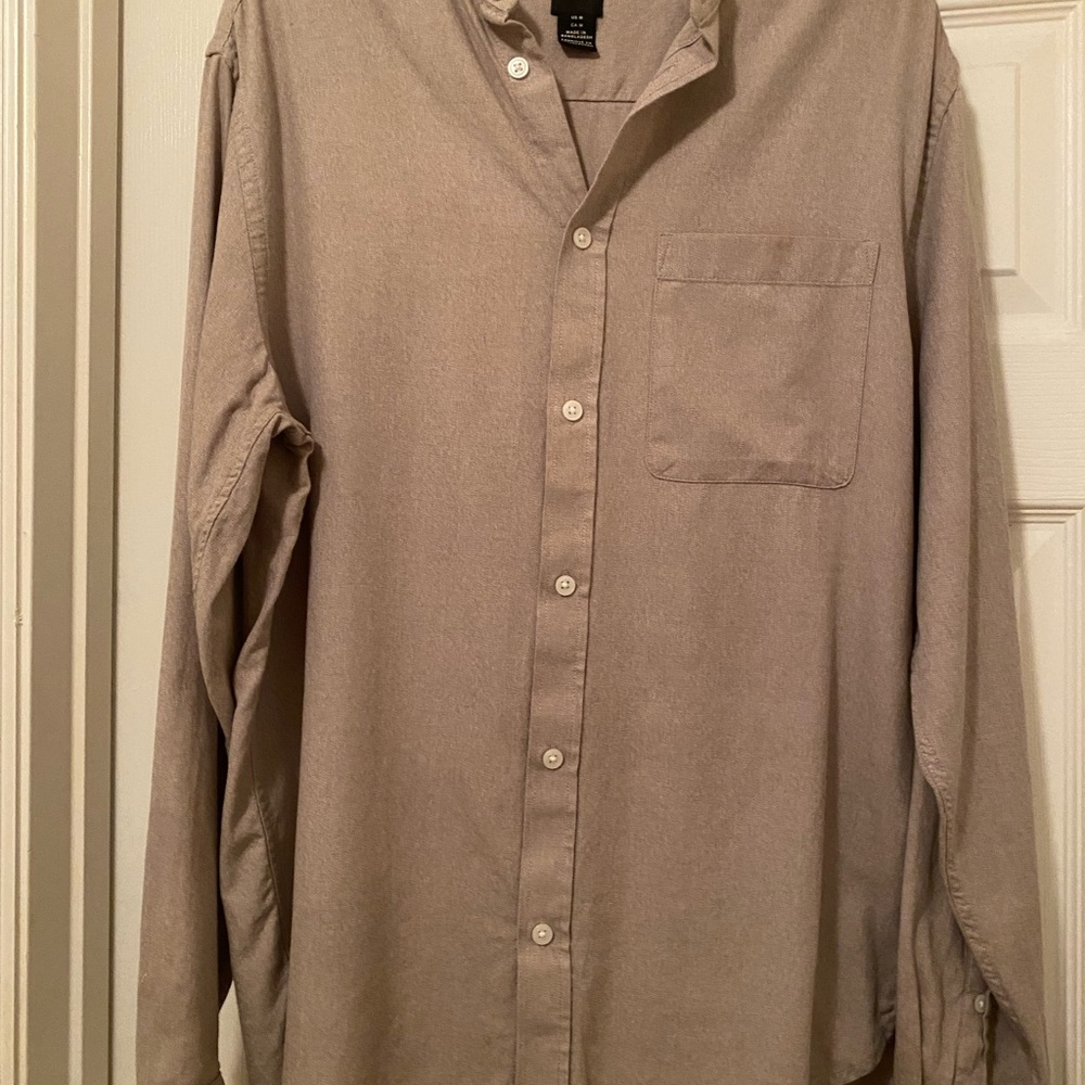 H&M Medium Men’s Beige Button-Up Shirt